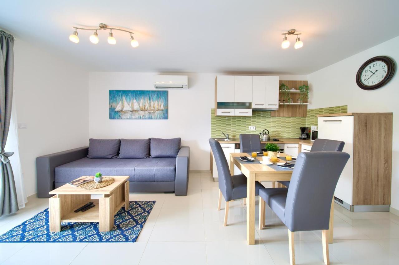 Dodo Apartments Vantacici Exterior photo